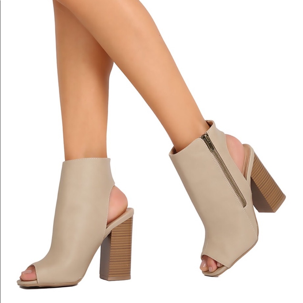 Dolce Vita Tan Heels